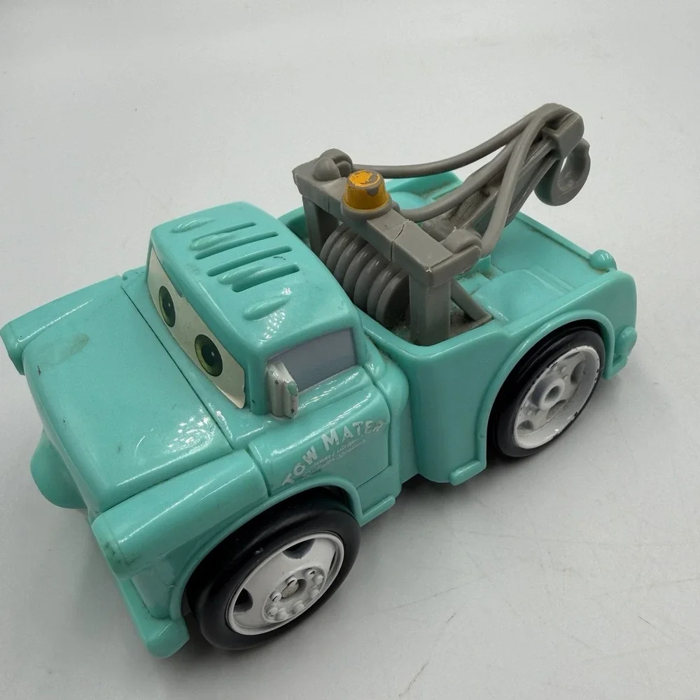 2005 Disney Pixar Cars Mattel Shake N Go Blue Mater Tow Truck